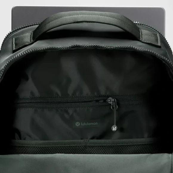 Lululemon New Crew Backpack 22L Updated- Rainforest Green